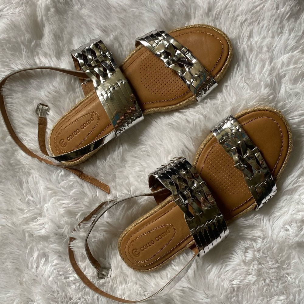 ‎Corso Como Metallic Sandals Leather Silver Strappy Women’s Size 7.5